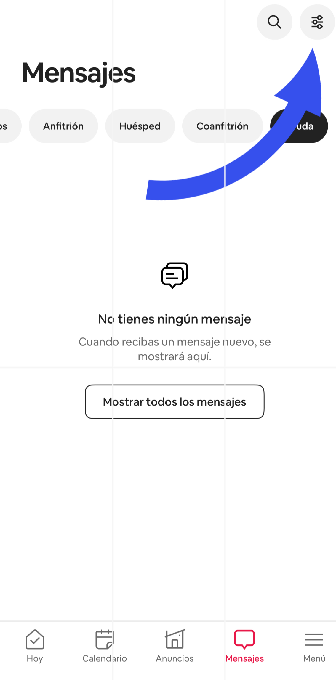 Airbnb “Mensajes” screen with the settings icon highlighted.